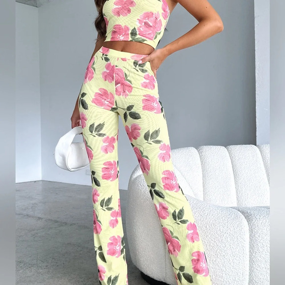 WHITE FOX Summer In The City Pants Lemon Rose Size Small NWOT - Picture 1 of 8